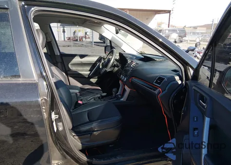 2018 Subaru Forester 2.5I Premium из США, поврежденный, VIN JF2SJAEC2JH455399